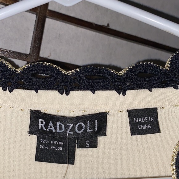 Cream & navy top - Picture 3 of 4